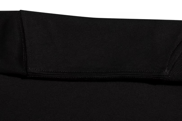 モンクレールTシャツ着用イメージ